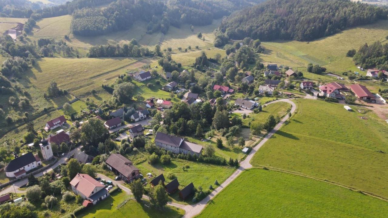 Pokoje Goscinne Art- Dworek Kudowa Zdroj Exterior photo